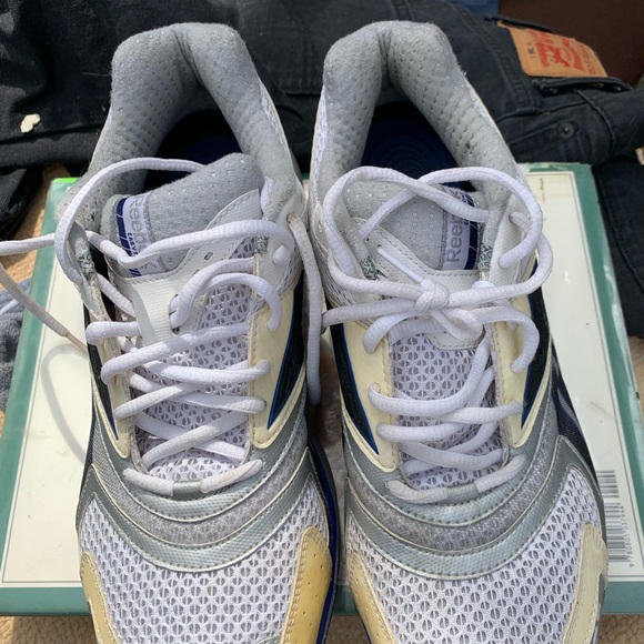 7 pairs used shoes bundle - Picture 2 of 5